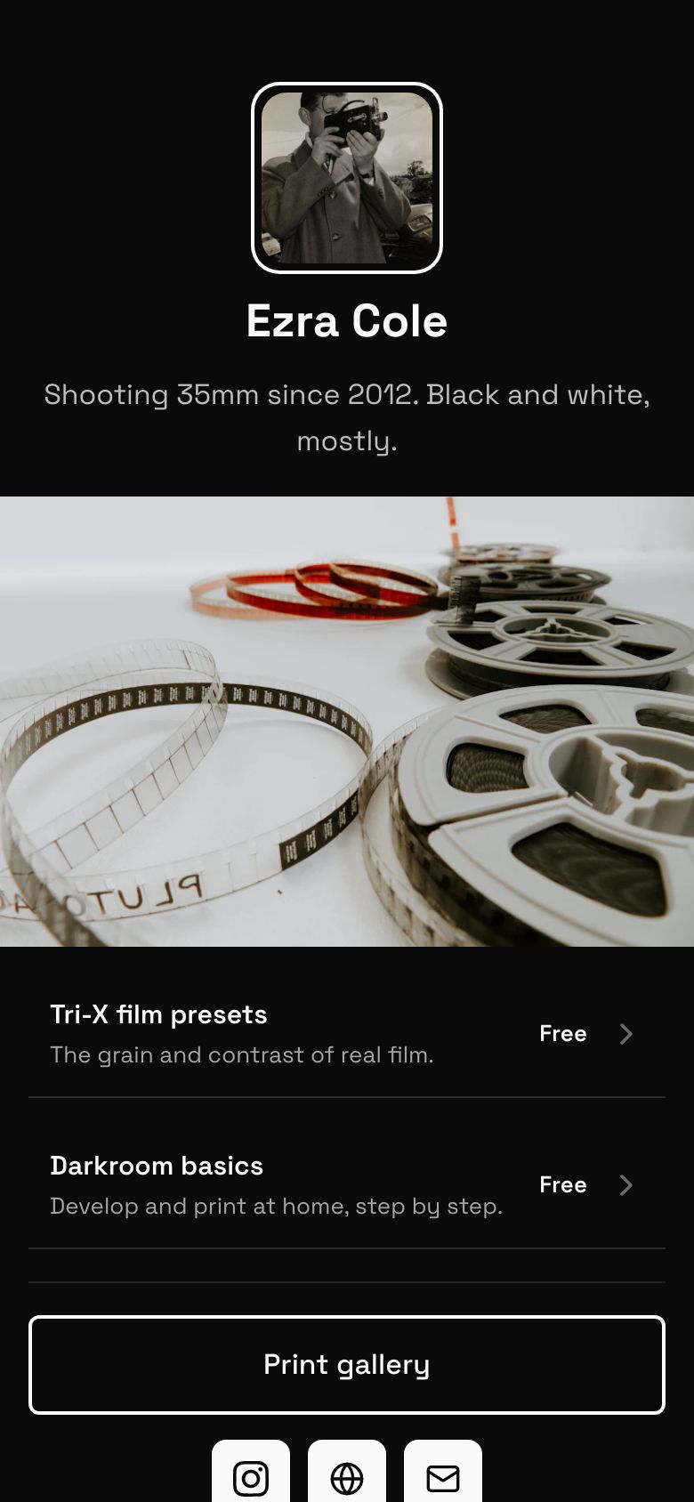 The Mono template on a creator's Zavil page