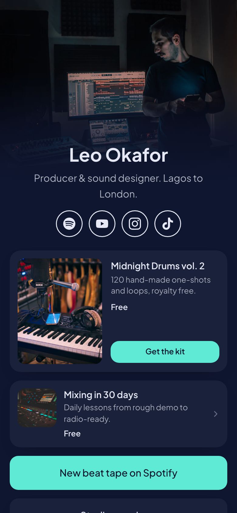 The Nightview template on a creator's Zavil page